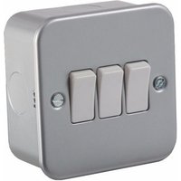 KnightsBridge 10A 3G 2 Way 230V Metal Clad Electric Wall Plate Switch