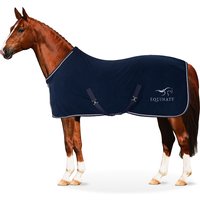 Equinate Abschwitzdecke Arizona aus Polar Fleece mit Kreuzbegurtung und Zierkordeln 125cm Navy Equinate Abschwitzdecke Arizona aus Polar Fleece mit Kreuzbegurtung und Zierkordeln 125cm Navy