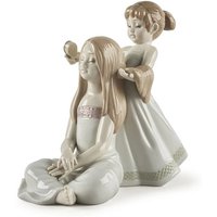 Lladro 01009587 Combing Your Hair - P44131