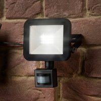PIR Millennium 1000 Lumen Solar Floodlight by Smart Solar