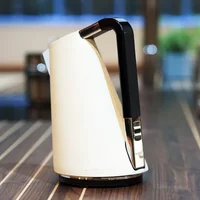 Bugatti Vera Easy Vintage Leather Finish Kettle Cream
