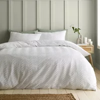 Catherine Lansfield Heatset Wave King Duvet Set White