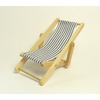 Deckchair for 12th Scale Dolls House