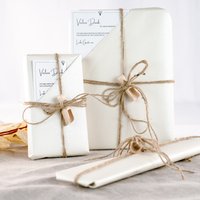 Hofmeister 17% Rabatt auf cremefarbenes mattes Geschenkpapier