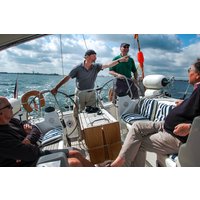 Regatta Segeln Lübeck-Travemünde (ca. 3 Std.) Regatta Segeln Lübeck-Travemünde (ca. 3 Std.)