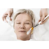 Beauty Anwendung mit Massage (Wellness für Frauen) Konstanz Beauty Anwendung mit Massage (Wellness für Frauen) Konstanz