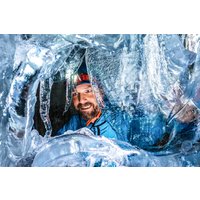 Tour durch den Natureispalast im Hintertuxer Gletscher Tour durch den Natureispalast im Hintertuxer Gletscher