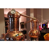 Online-Gin Tasting mit virtueller Destillerie Führung Gin Tasting: Der Geist der tausend Aromen in Landesweit Online-Gin Tasting mit virtueller Destillerie Führung Gin Tasting: Der Geist der tausend Aromen in Landesweit