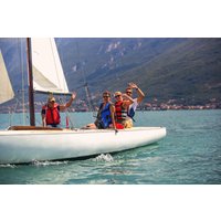 Segeltörn auf dem Gardasee für 2 Segeltörn auf dem Gardasee für 2