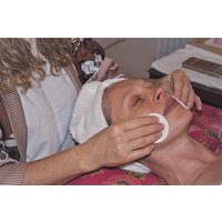 Gesichtsbehandlung Rosenheim (1,5 Std.) Gesichtsbehandlung Rosenheim (1,5 Std.)