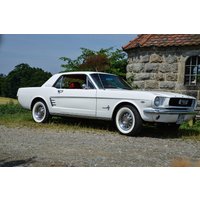 Oldtimer Ford Mustang mieten Krummennaab (1 Tag) Oldtimer Ford Mustang mieten Krummennaab (1 Tag)
