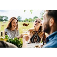 Weinprobe auf der Alpakaweide Weinprobe auf der Alpakaweide