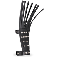 gant-martinet-a-piques-en-similicuir