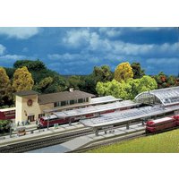 3 Bahnsteige