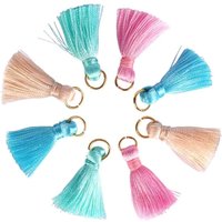 Pompons mini avec anneau doré 3cm pastel 8 pièces - Mondial Tissus