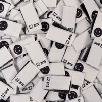 Étiquettes tissées assortiment tailles 12ans x7 - IKATEE - Mondial Tissus