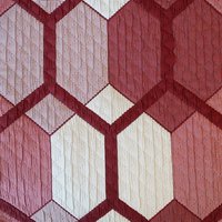 Tissu piqué hexagones rouge grande largeur - Mondial Tissus