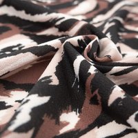 Maille crêpe imprimé camouflage taupe stretch fait en France - Mondial Tissus