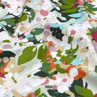Toile polycoton enduite fleur printannière multicolore - Mondial Tissus