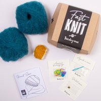 Kit DIY tricot - Fast Knit bonnet Eben bleu canard/ambre sans aiguille - Tricotez-moi - Mondial Tissus