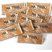 Lot de 10 étiquettes tissées Ma Tribu - MT - Mondial Tissus