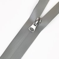 Fermeture à glissière étanche effet satiné argenté au mètre - Mondial Tissus