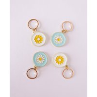 Lot de 4 anneaux marqueurs de maille Marguerites - Hello Kim - Hello Kim - Mondial Tissus
