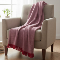 Plaid en laine mélangé rouge 150x150cm - fils upcyclés - Linder - Mondial Tissus