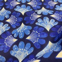 Tissu cretonne fleur palmette bleu - Mondial Tissus