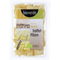 Frische Ravioli mit Trüffeln Kühltheke Frische Pasta