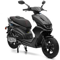 12% Rabatt auf die Nova Motors eGT5 pro in mattschwarz inklusive Topcasehalterung