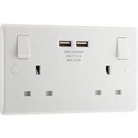 Wh Nx 13A Sp 13A 2G Sw Skt +2Xusb (3.1A) 822U3-01