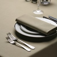 Revolutionary Cotton Feel Amalfi Olive Green Tablecloths