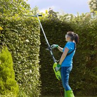 Garden Gear - 900W Extendable Hedge Trimmer