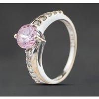 Second Hand 9ct White Gold Pink & White Cubic Zirconia Shoulder Set Dress Ring 41104509