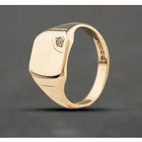 Second Hand 9ct Yellow Gold Cubic Zirconia Set Cushion Shape Signet Ring 41342379