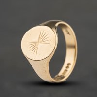 Second Hand 9ct Yellow Gold Oval Diamond Cut Signet Ring 41342561