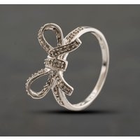 Second Hand 9ct White Gold 0.14ct Diamond Bow Dress Ring 41384423