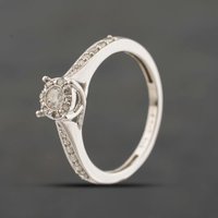Second Hand 9ct White Gold 0.23ct Brilliant Cut Diamond Cluster Ring 41384468