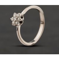 Second Hand 18ct White Gold 0.21ct Diamond Flower Shaped Cluster Ring 41482376
