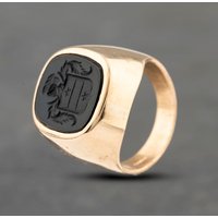 Second Hand 14ct Yellow Gold Onyx Intaglia Engraved Signet Ring 43151021