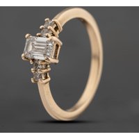 Pre-Owned 9ct Yellow Gold Cubic Zirconia Emerald Cut Centre Stone Five Stone Ring 41103700