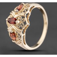 Pre-Owned 9ct Yellow Gold Garnet Dress Ring 41103753