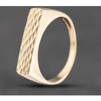Pre-Owned 9ct Yellow Gold Oblong Diamond Cut Signet Ring 41342198