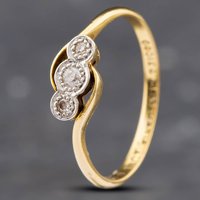 Pre-Owned 18ct Yellow Gold Diamond Crossover Three Stone Ring 41381982