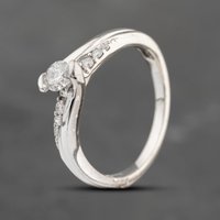 Pre-Owned 9ct White Gold 0.33ct Brilliant Cut Diamond Twist Ring 41383229
