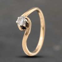 Pre-Owned 9ct Yellow Gold 0.15ct Brilliant Cut Diamond Twist Solitaire Ring 41383597