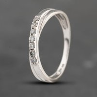 Pre-Owned 18ct White Gold 0.15ct Brilliant Cut Diamond Half Eternity Ring 41383602