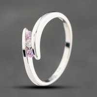 Pre-Owned 9ct White Gold Amethyst and Brilliant Cut Diamond Twist Three Stone Ring 41383624