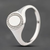 Pre-Owned 9ct White Gold 0.05ct Diamond Oval Signet Ring 41383790
